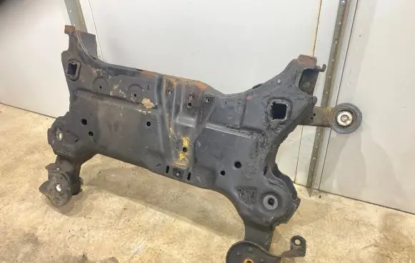 Chrysler Voyager Front subframe