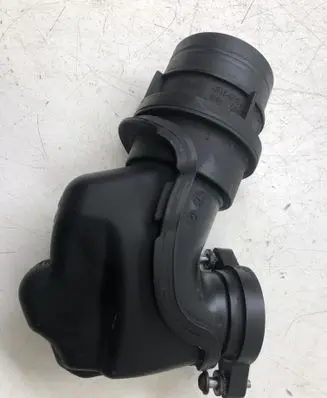 Volkswagen Golf VII Turbo air intake inlet pipe/hose 04E129656E