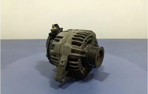 Toyota Avensis Verso Generator/alternator 270600D140A