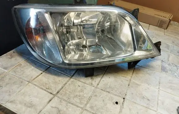 Mercedes-Benz Sprinter W901 W902 W903 W904 Headlight/headlamp