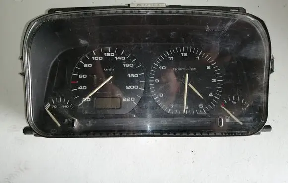 Volkswagen Golf III Speedometer (instrument cluster) 5392324710 5411004600 1H6919033B