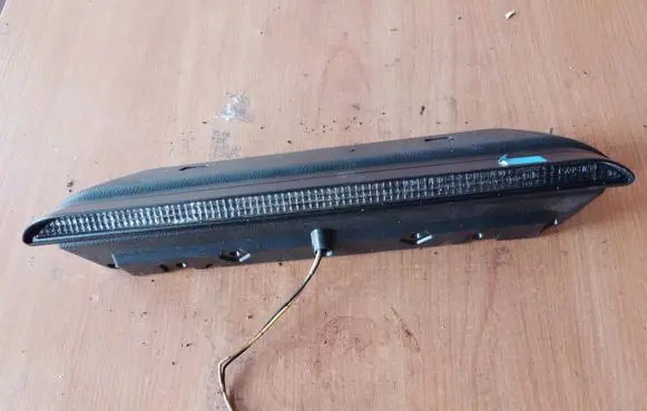 Subaru Forester SH Third/center stoplight