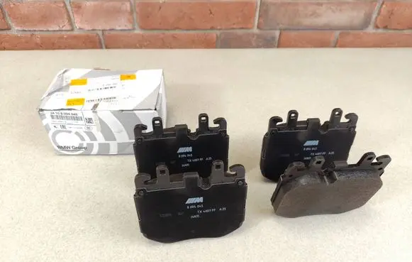 BMW X3M F97 Brake pads (front) 8094045