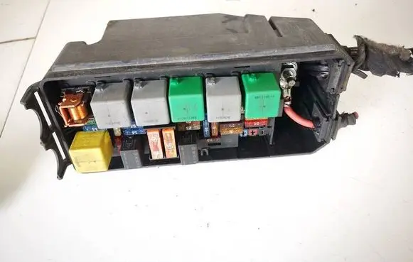 Mercedes-Benz R W251 Fuse box set