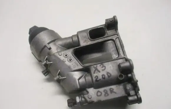 BMW X3 E83 Oil filter mounting bracket