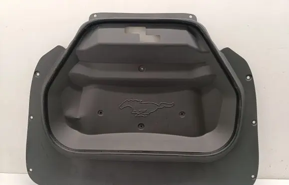 Trunk/boot floor carpet liner