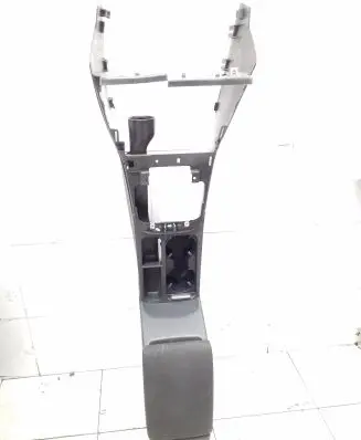 Volkswagen Tiguan Center console 5N0863323J 5N0862535