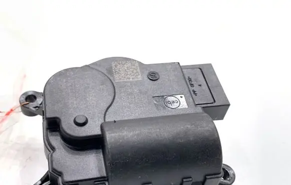 Skoda Octavia Mk4 Air flap motor/actuator 2Q0907511G