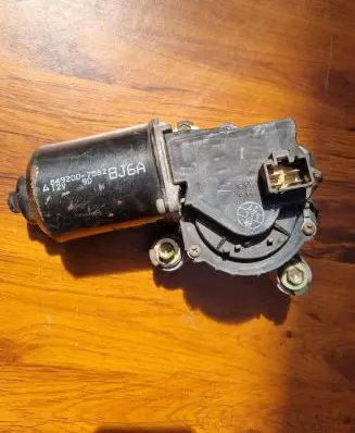 Mazda 323 F Wiper motor 8492007582