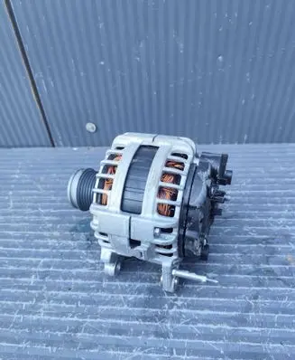 Audi Q3 F3 Generator/alternator 05L903026N