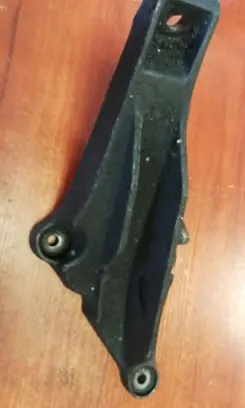 BMW 5 E39 Engine mounting bracket 1092425