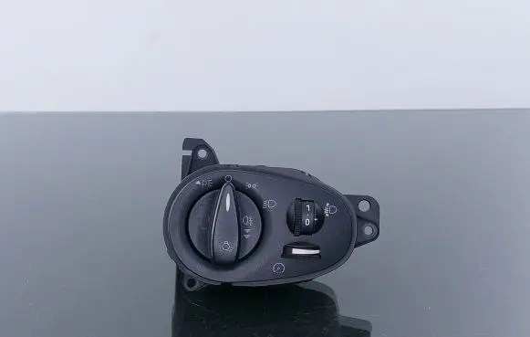 Ford Focus Light switch 98AG13A024AF 04052502 981027C