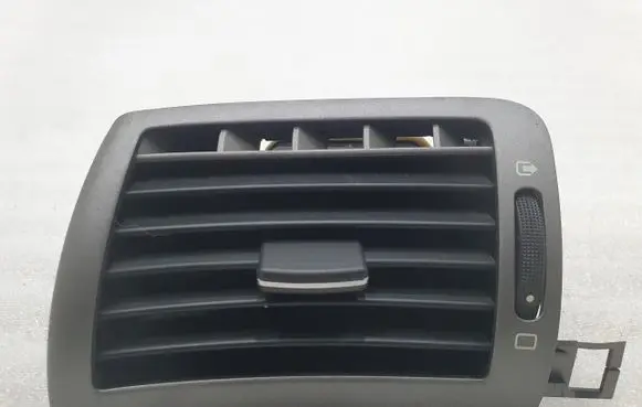Peugeot 407 Dashboard side air vent grill/cover trim 