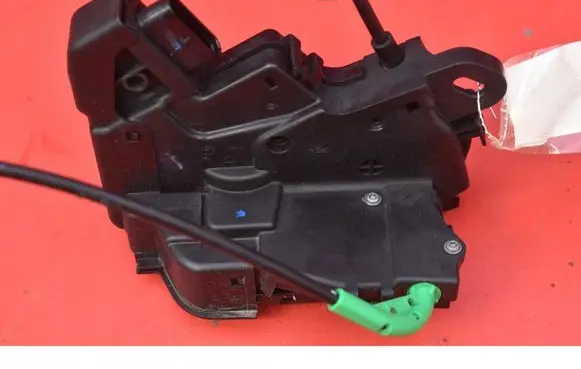 Jaguar XJ X308 Rear door lock 9835418280