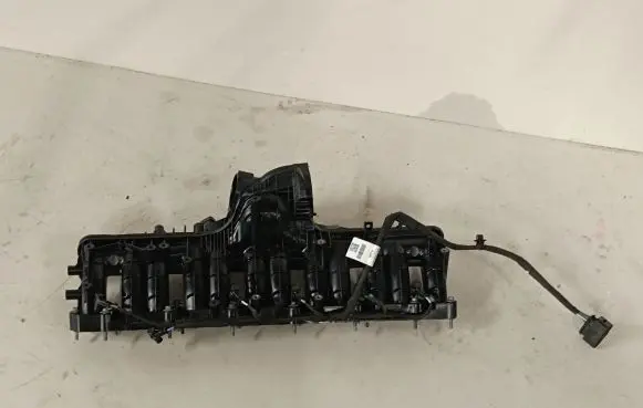 Land Rover Defender Intake manifold K6D312A378AE K6D39424AD