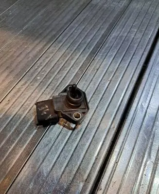Chrysler Voyager Air pressure sensor 0281002205 18203