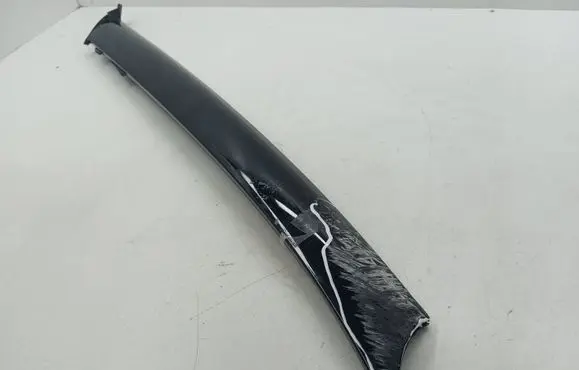 Citroen C5 Aircross Windshield trim 9834286480