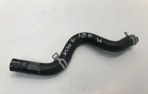 Volvo XC40 Engine coolant pipe/hose 32222086