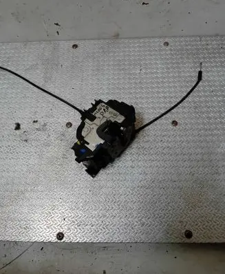 Renault Modus Front door lock 300125f