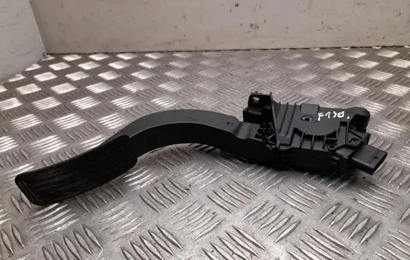 Tesla Model Y Accelerator throttle pedal 6PV01402100