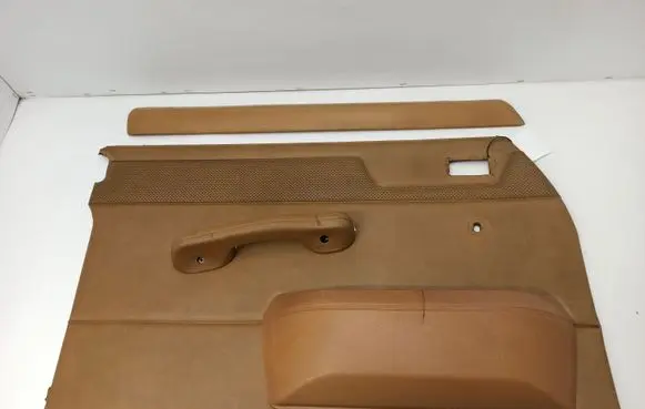 Mercedes-Benz COMPAKT W115 Front door card panel trim