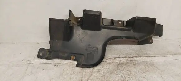Volkswagen Transporter - Caravelle T5 Other under body part 7H0825211C