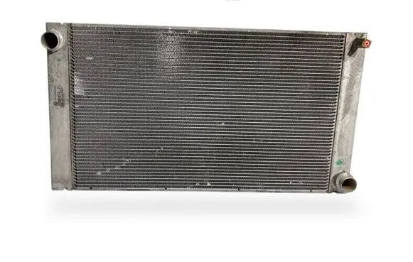 BMW 5 E60 E61 Coolant radiator 7787440 17117787440