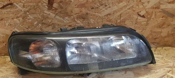 Volvo V70 Headlight/headlamp 8693548 89007898