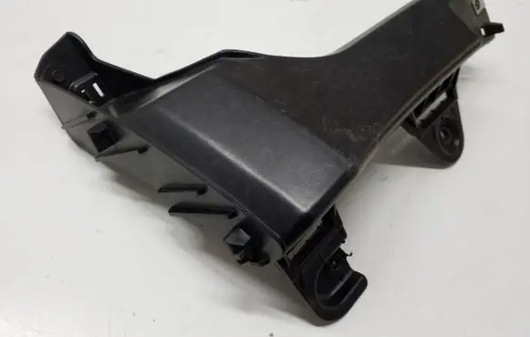 Jeep Cherokee Bumper support mounting bracket corner 68257152AA