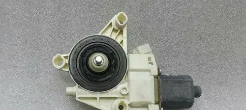 Mercedes-Benz S W222 Front door window regulator motor A2229060601