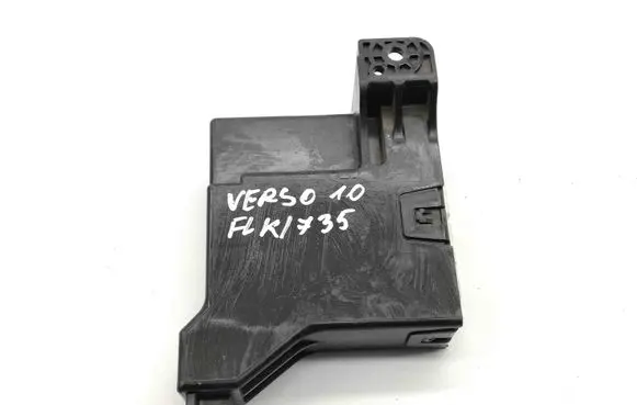 Toyota Verso-S Other devices 886500F100
