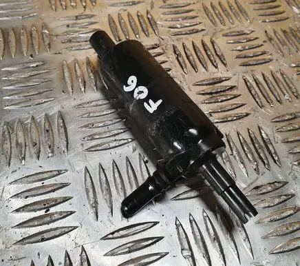 BMW 6 F06 Gran coupe Headlight washer pump 13264011 7217792 3323525