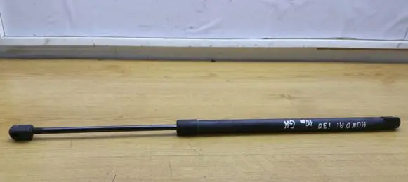 Hyundai i30 Tailgate/trunk strut/damper 817712R200