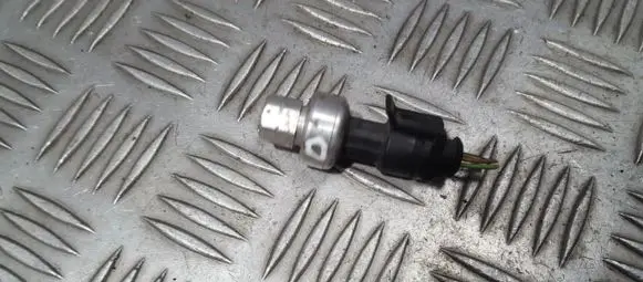 Air conditioning (A/C) pressure sensor