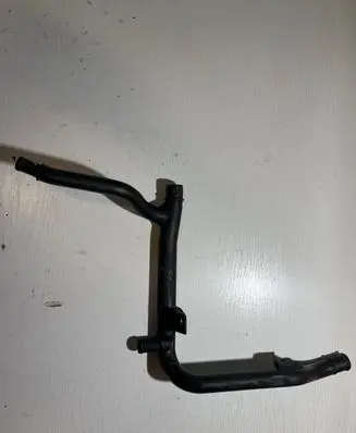 Volkswagen PASSAT B6 Engine coolant pipe/hose 03L121065H