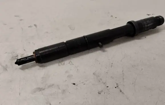 Audi A6 S6 C5 4B Fuel injector 059130201E 0432133836