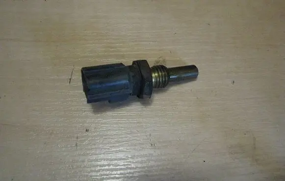 Mazda 6 Coolant temperature sensor 8E5A12A648AA