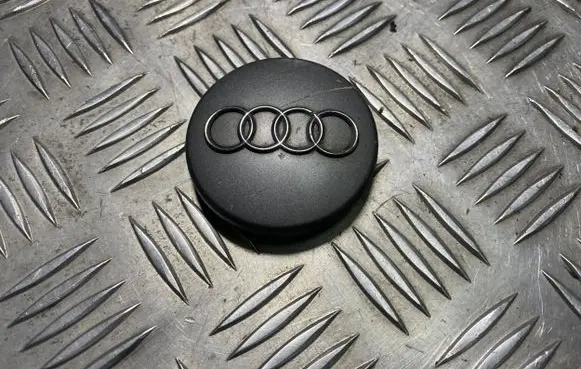 Audi A6 S6 C6 4F Original wheel cap 4B0601170