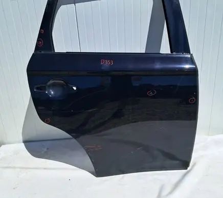 Mitsubishi Outlander Rear door D353