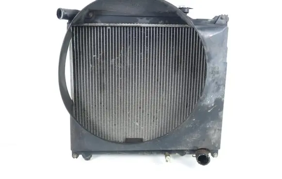 Suzuki Grand Vitara I Coolant radiator 