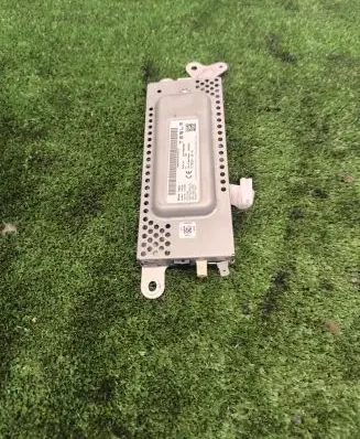 Tesla Model 3 Other control units/modules 107975500D