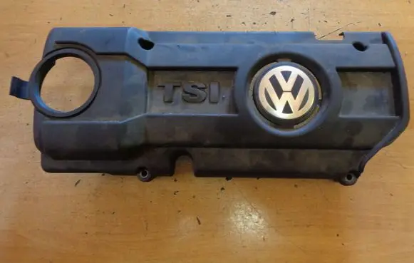 Volkswagen Golf VI Engine cover (trim) 03C103925AA 03C103925AB 03C103925AM