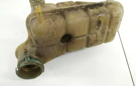 Mercedes-Benz 190 W201 Coolant expansion tank/reservoir 1245000649