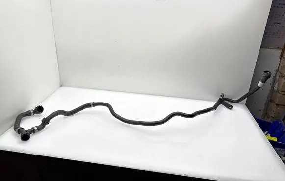 BMW iX Engine coolant pipe/hose 1712847514003