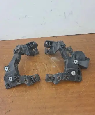 KIA Ceed Front bumper mounting bracket ET015E