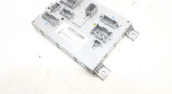 Mercedes-Benz C W205 Central body control module A2229006014