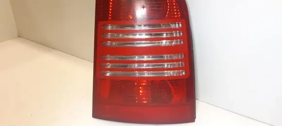 Skoda Octavia Mk1 (1U) Rear/tail lights 1U9945096 1U9945112