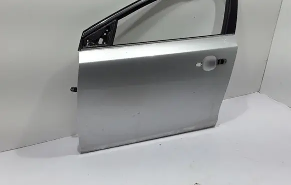 Door (2 Door Coupe)
