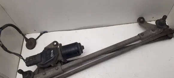 Honda CR-V Front wiper linkage and motor