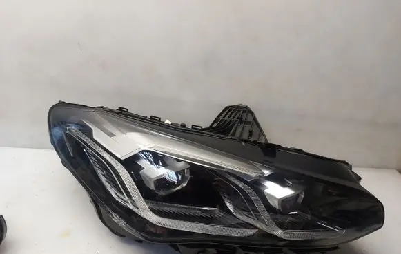 BMW 2 Active Tourer U06 Headlight/headlamp 5A42248